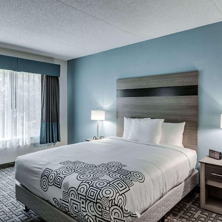 Days Inn & Suites By Wyndham Spokane Exteriör bild