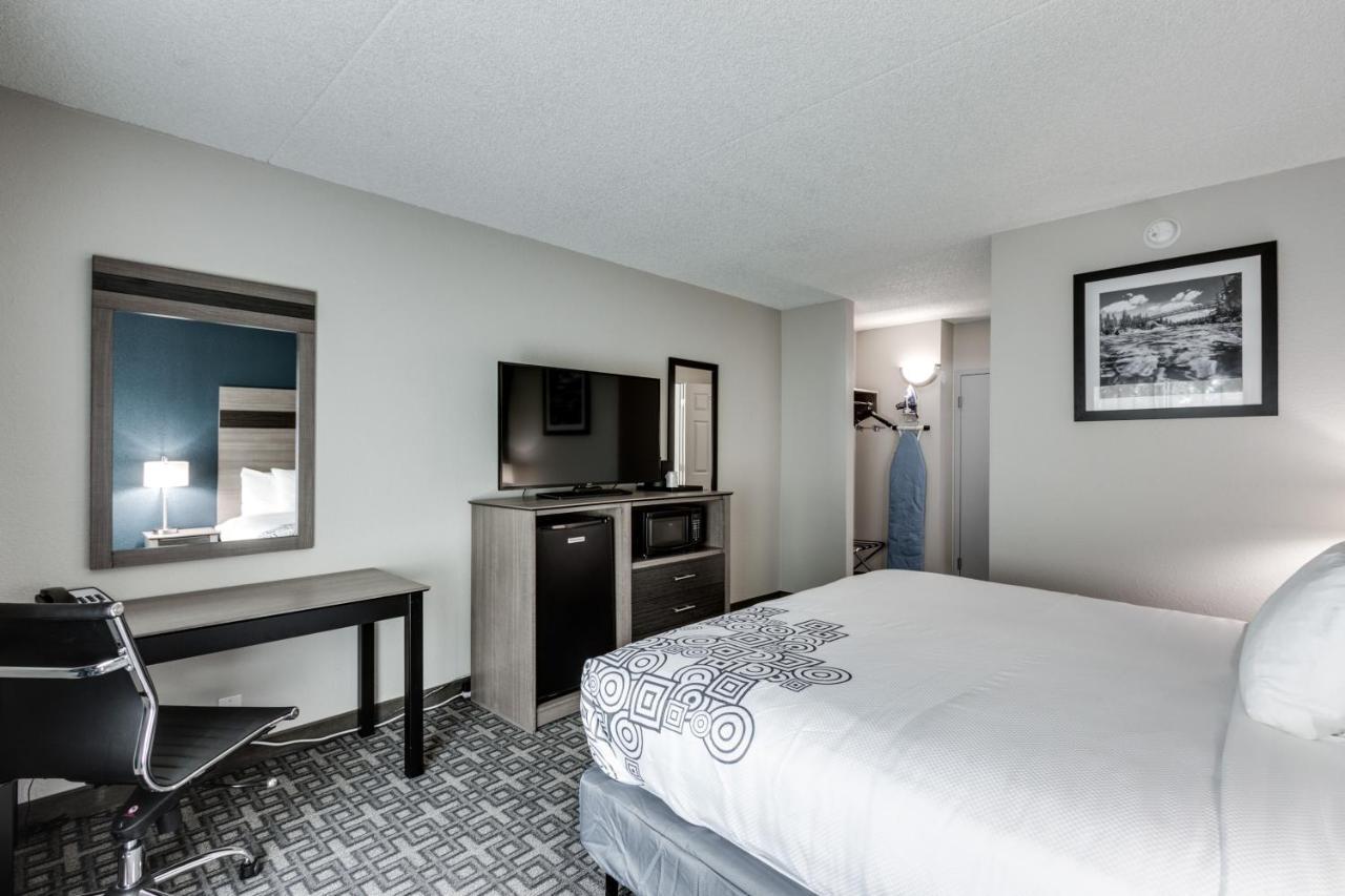 Days Inn & Suites By Wyndham Spokane Exteriör bild