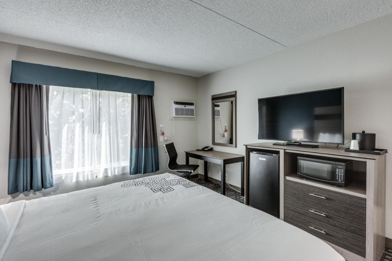 Days Inn & Suites By Wyndham Spokane Exteriör bild