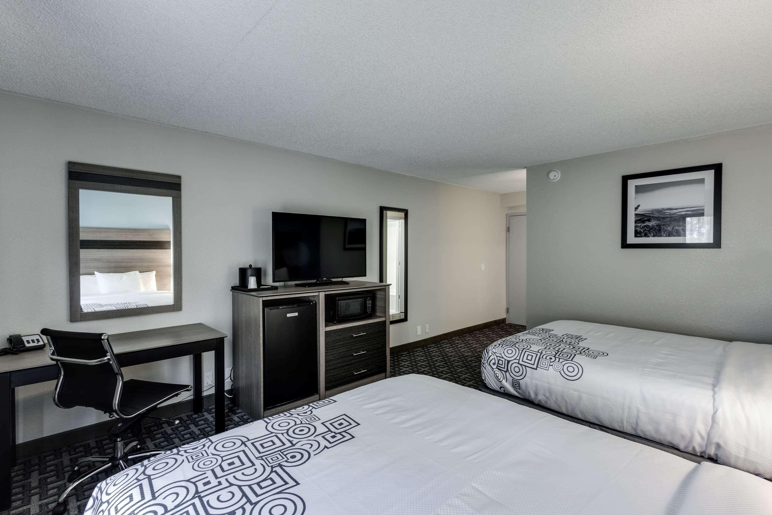 Days Inn & Suites By Wyndham Spokane Exteriör bild