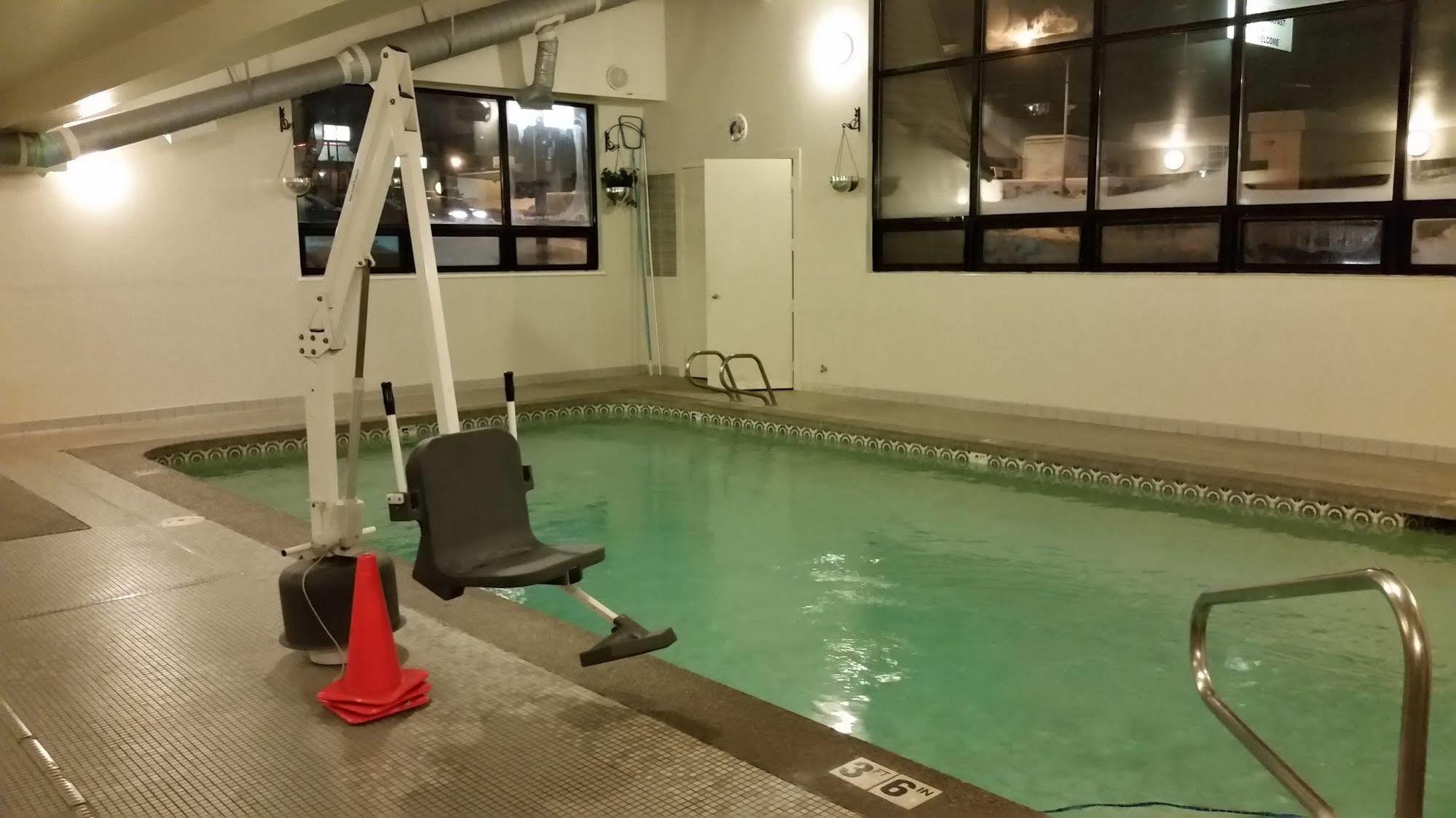 Days Inn & Suites By Wyndham Spokane Exteriör bild